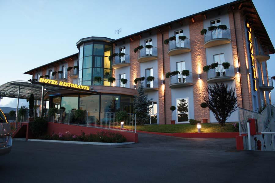 Bvh Hotel Bene Vagienna Extérieur photo